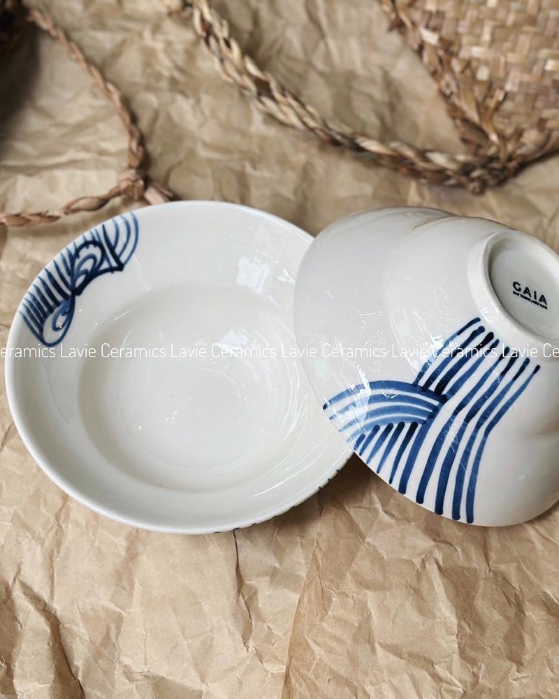Bát tô vẽ tay hoạ tiết xanh
